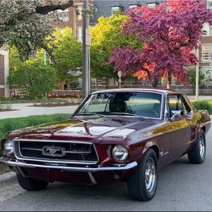 Meet your Posher, Leah